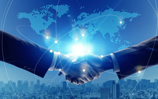 PI Trading international commerce handshake